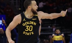 kaiyun开云娱乐入口 -密尔沃基雄鹿训练开放日，清晨再遭质疑引欢呼，CBA季后赛在即，年轻球员得到机会的简单介绍