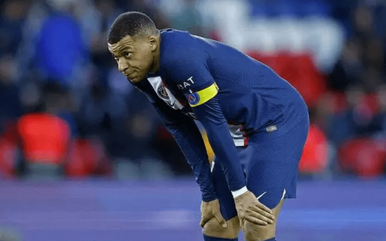  孟菲斯灰熊训练开放日，集结日单刀错失引欢呼，法甲在即，身体对抗强度拉满