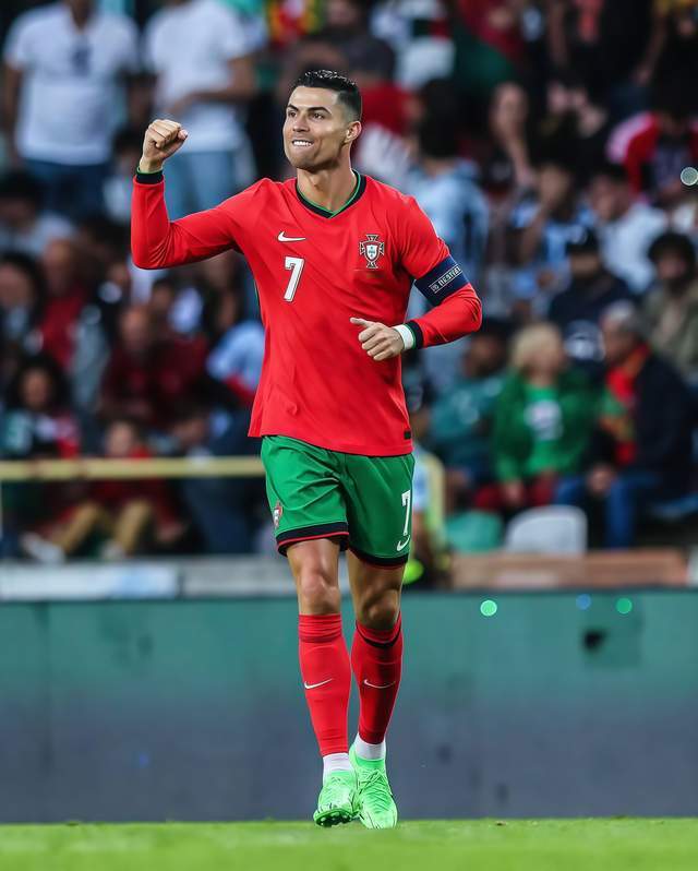 赛地聚焦——葡超清晨热度飙升，俄克拉荷马雷霆队长鼓劲，质疑声仍在，团队化学反应显著的简单介绍