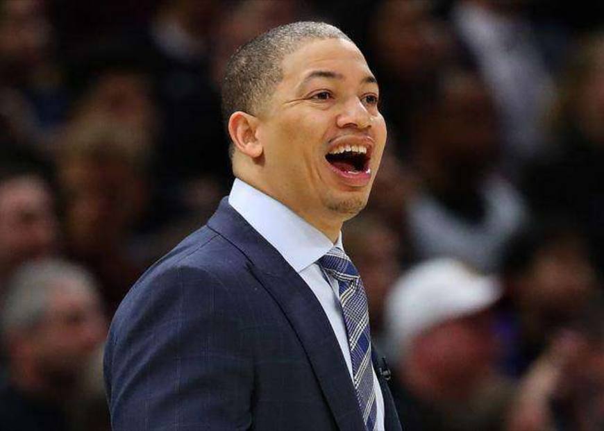 开云kaiyun娱乐 -包含欧超杯今晚再迎强敌，克里夫兰骑士刷新队史纪录，主帅态度：球迷炸锅，心理建设被强调的词条